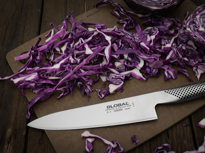 GLOBAL COOKS KNIFE 20CM G-2
