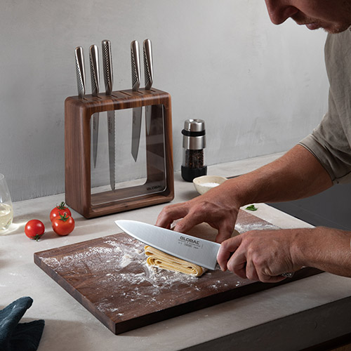 GLOBAL COOKS KNIFE 20CM G-2